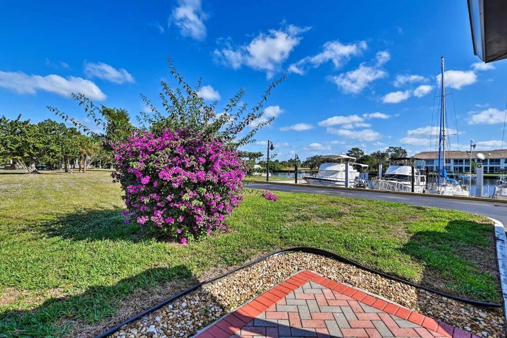 Marina Getaway On The Water! Apartamento North North Naples Exterior foto
